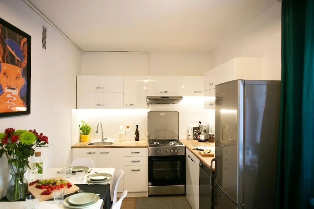 Oomph Warsaw Center Well Designed Apartment With Balcony